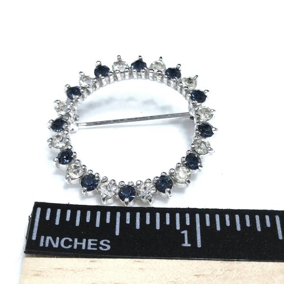 Vintage Panetta Blue Clear Rhinestone Wreath Brooch Rhodium Plated 1960s - Picture 8 of 10